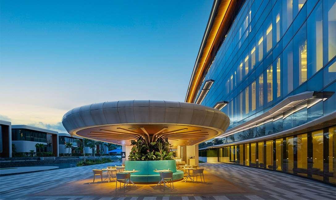 Dusit Thani Laguna Khách sạn 5*